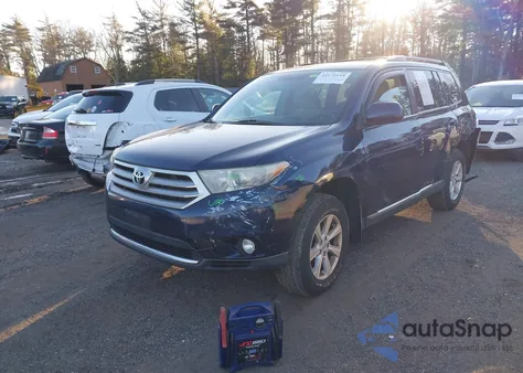 2011 Toyota Highlander Base V6 from USA, damaged, VIN 5TDBK3EH0BS084629